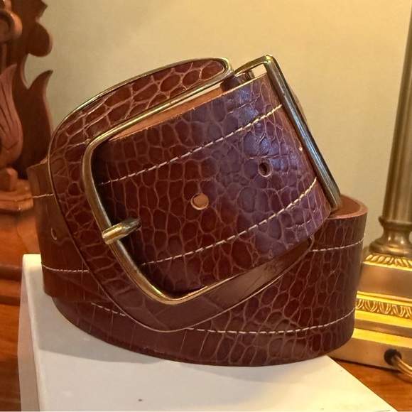 Per Se by Carlisle Brown Leather Embossed 2.25” Women’s Belt Size Medium $368 - Picture 2 of 10